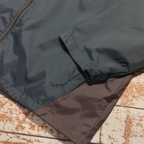 Columbia spring/rain jacket - Picture 2 of 7